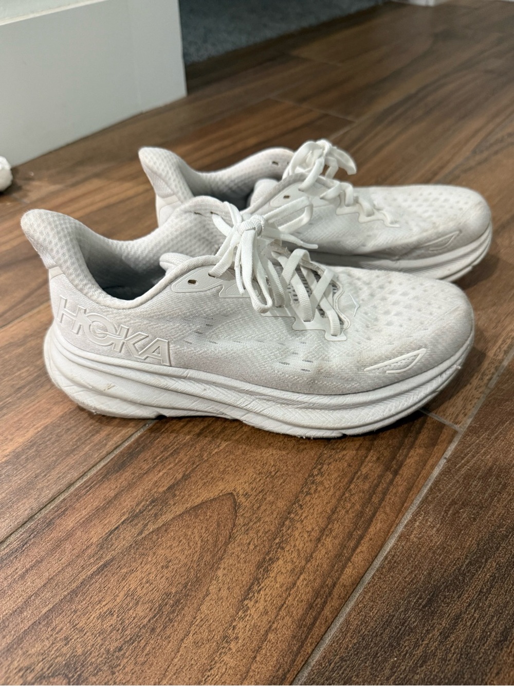Hoka Clifton Sneakers size 8